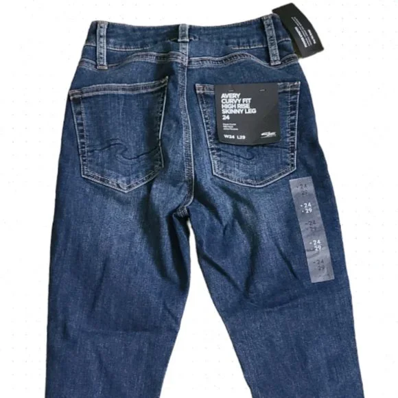 Skinny Blue Jeans - Picture 4 of 7